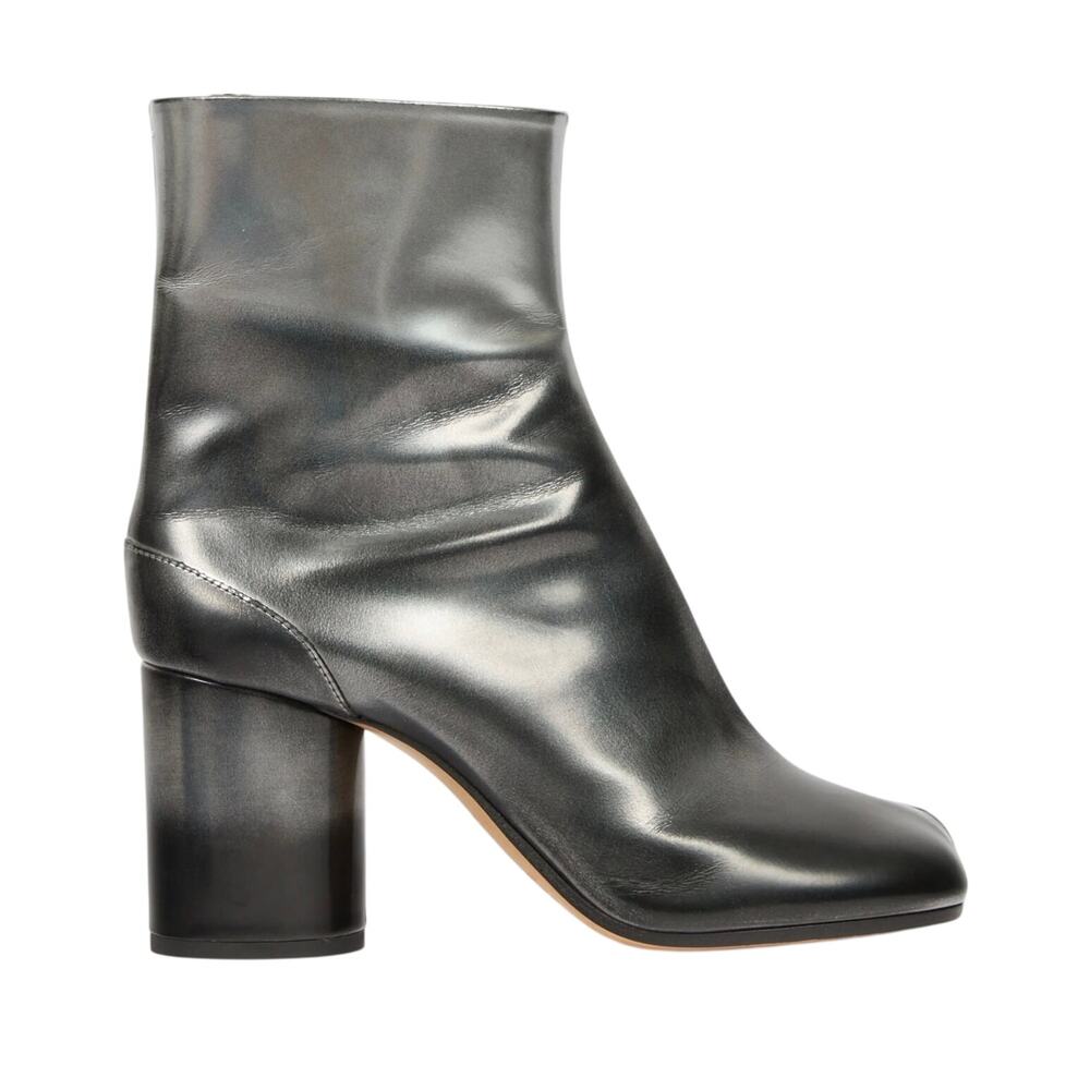 Maison Margiela NIB Tabi Ankle Boots in Silver/Black Size 39.5